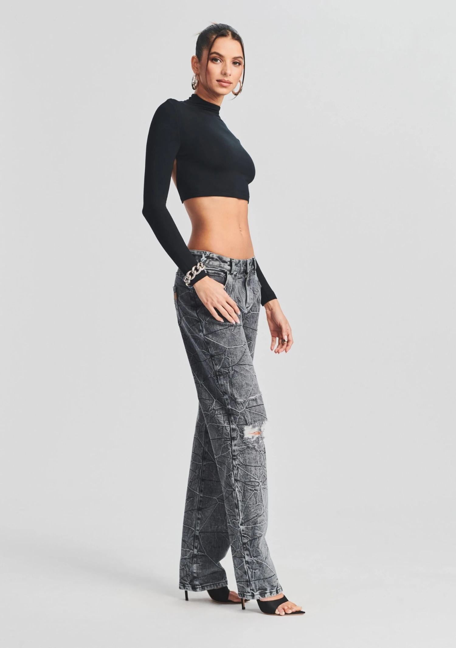 Monica Pant - Image 3
